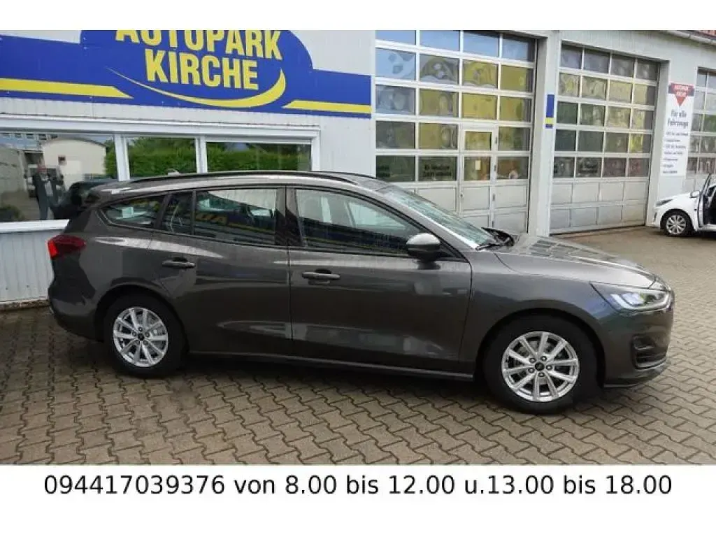 Gebraucht Ford Focus Cool & Connect 120 PS (88 kW) 2022 Grau Kombi