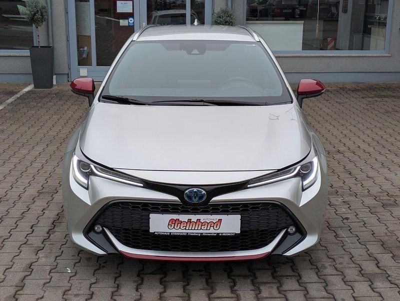 Gebraucht Toyota Corolla Club 122 PS (89 kW) 2019 Silber Limousine