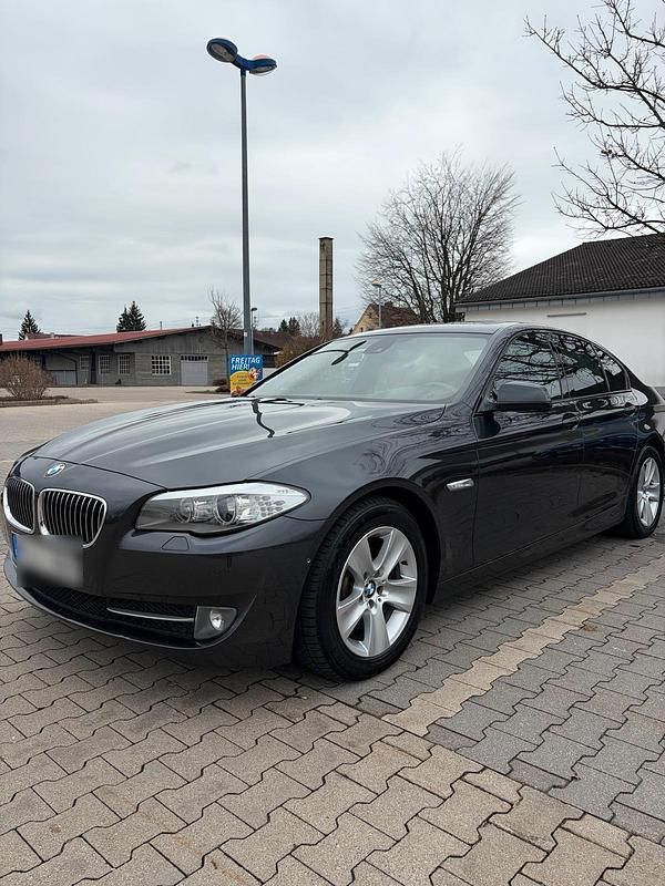 Second-hand BMW 525 204 CP (150 kW) 2011 Gri Berlinǎ