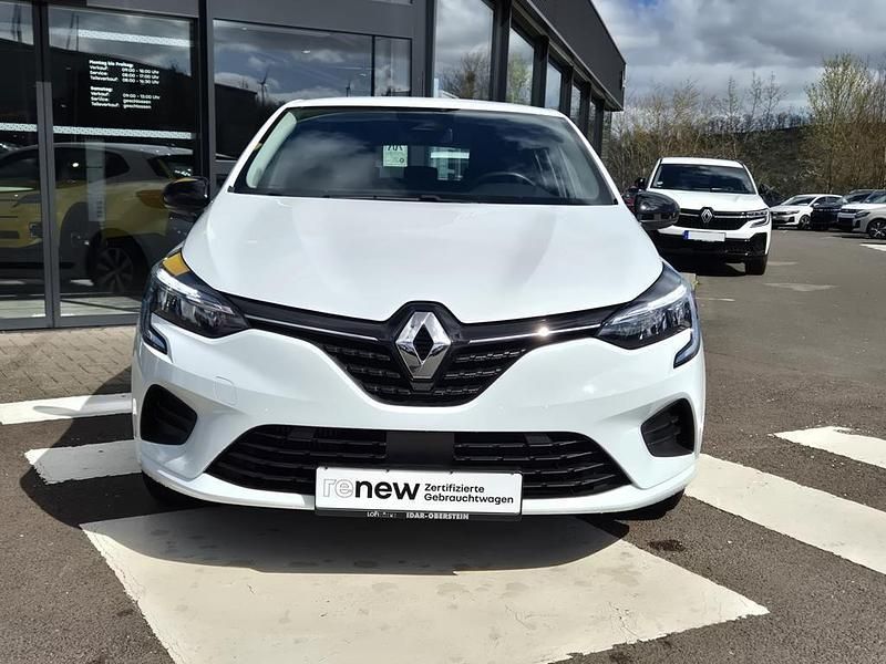 Gebraucht Renault Clio V Equilibre 91 PS (66 kW) 2023 Weiß Limousine