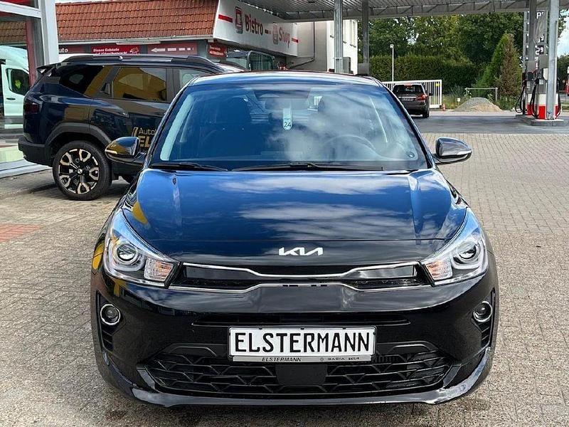 Gebraucht Kia Rio Vision 101 PS (74 kW) 2023 Schwarz Limousine