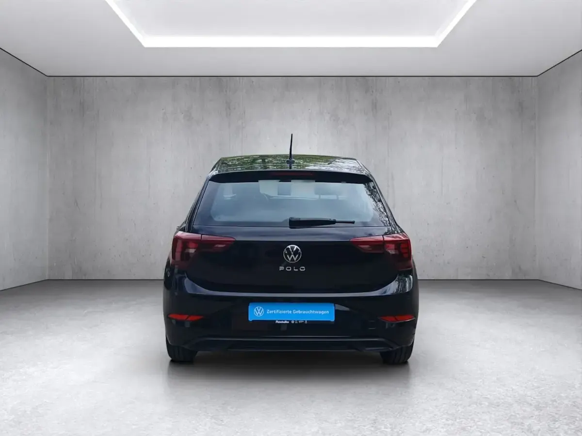 Gebraucht VW Polo Life 95 PS (69 kW) 2023 Schwarz Kleinwagen