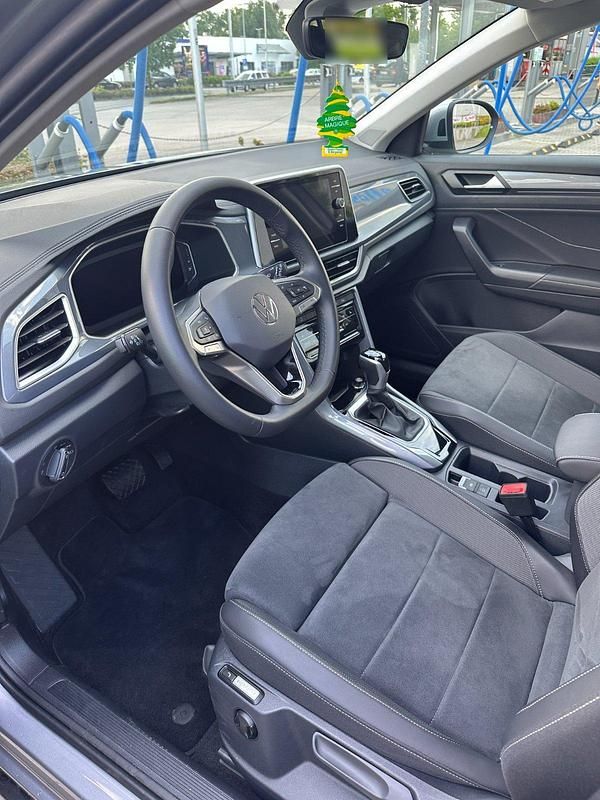 Gebraucht VW T-Roc Style 150 PS (110 kW) 2023 Grau SUV