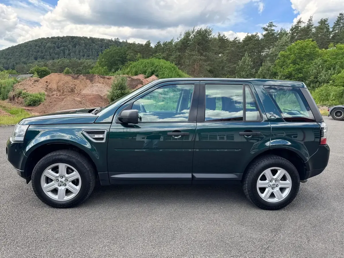 Gebraucht Land Rover Freelander 2 150 PS (110 kW) 2013 Grün SUV