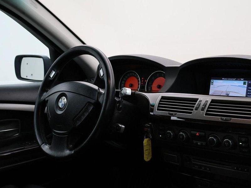 Gebraucht BMW 740 306 PS (225 kW) 2007 Grau Limousine