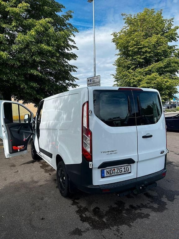 Schwarz Gebraucht 2015 Ford Transit Custom Limousine | 11.800 € (Fairer Preis) - Bild 1/4