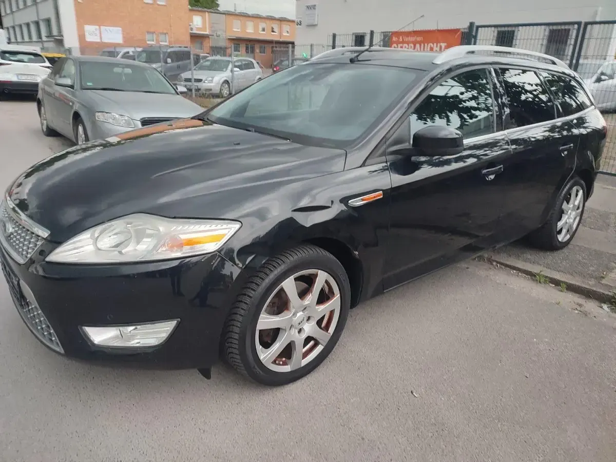 Gebraucht Ford Mondeo Titanium 140 PS (102 kW) 2010 Schwarz Kombi