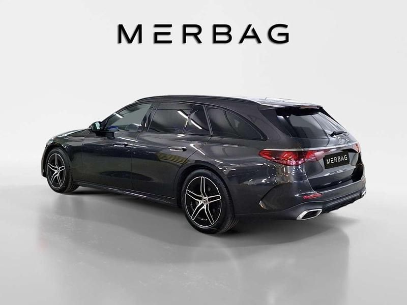 Używany Mercedes E220 Advanced 197 KM (144 kW) 2024 Szary Kombi