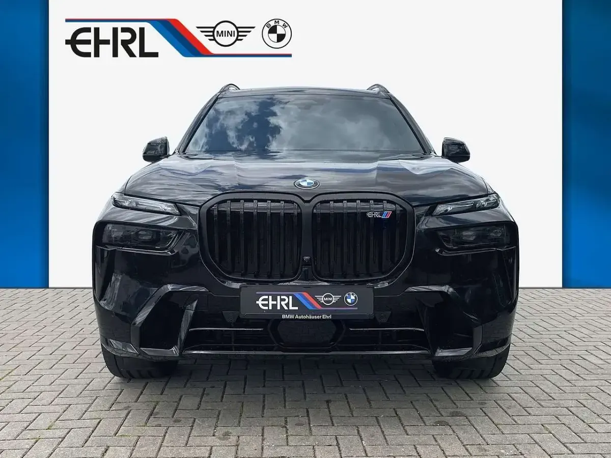 Neu BMW X7 M Sport 352 PS (258 kW) 2026 Schwarz SUV
