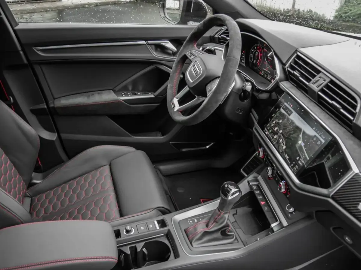 Gebraucht Audi RS Q3 Sportback Design 400 PS (294 kW) 2021 Nardograu SUV