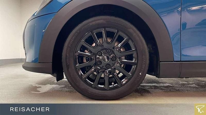 Gebraucht Mini Cooper Classic 136 PS (100 kW) 2022 Island blue metallic Kleinwagen