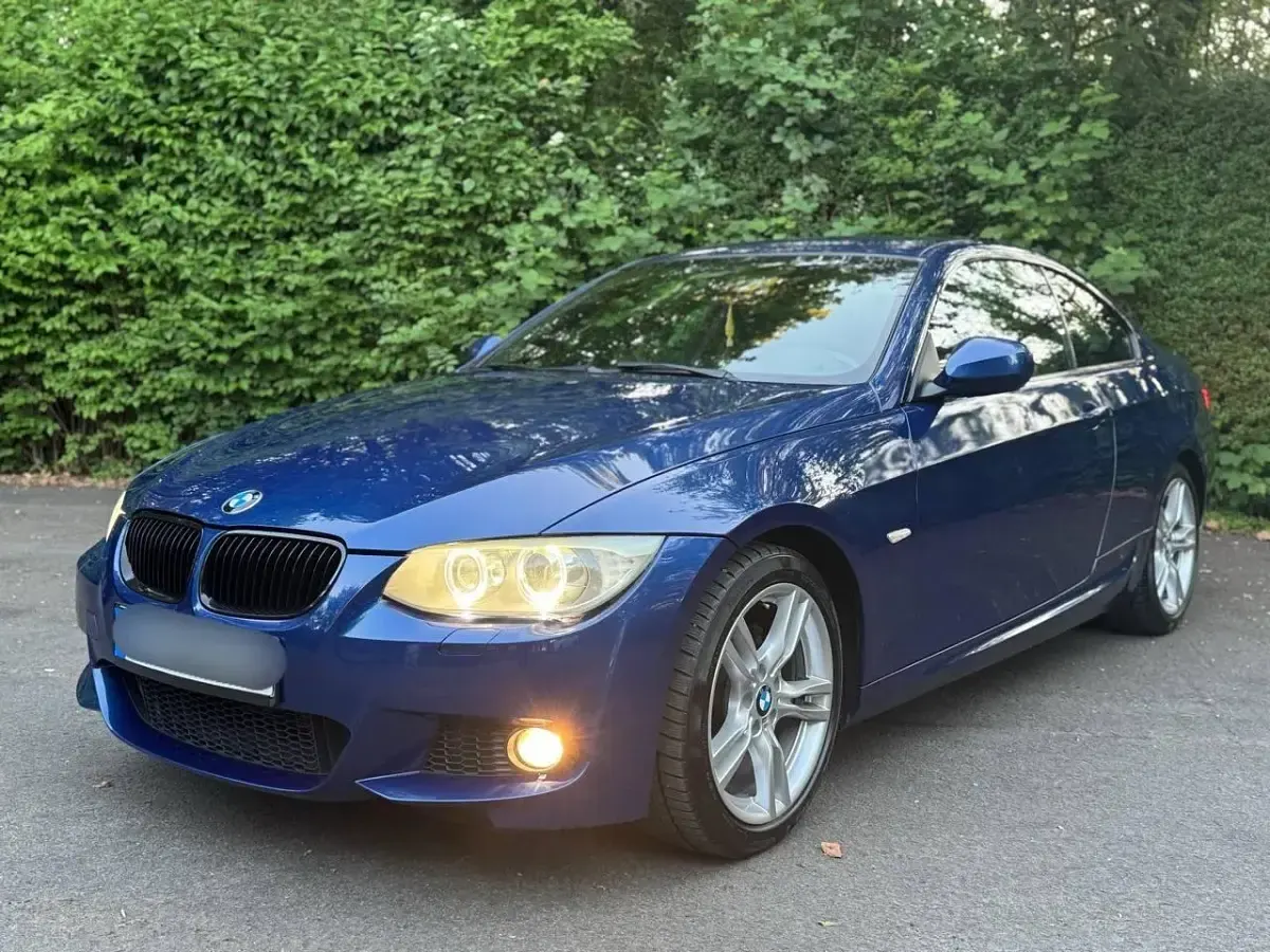 Gebraucht BMW 320 M Sport 184 PS (135 kW) 2013 Blau Coupé