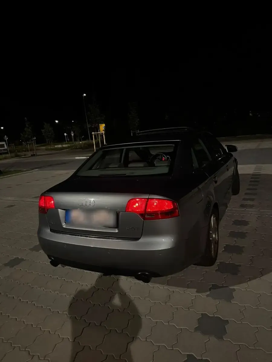 Gebraucht Audi A4 200 PS (147 kW) 2005 Grau Limousine