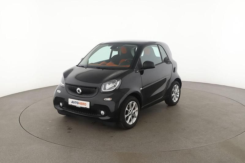 Schwarz Gebraucht 2018 Smart ForTwo Coupé Basis Kleinwagen | 13.890 € (Fairer Preis) - Bild 1/3
