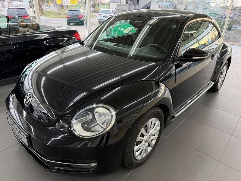 Gebraucht VW Beetle Cup 105 PS (77 kW) 2014 Schwarz Kleinwagen
