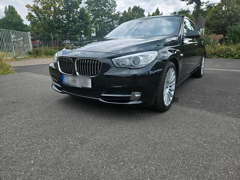 Schwarz Gebraucht 2011 BMW 530 Gran Turismo Limousine | 14.500 € (Fairer Preis) - Bild 1/4