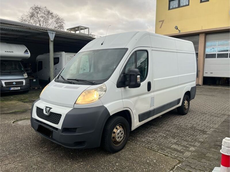 Gebraucht Peugeot Boxer Avantage 131 PS (96 kW) 2013 Weiß Van