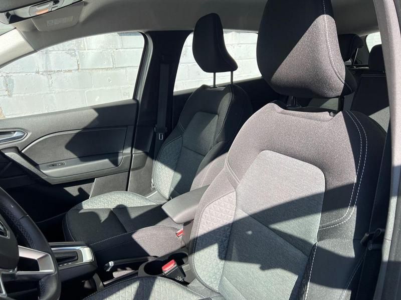 Gebraucht Renault Captur Evolution 140 PS (102 kW) 2022 Grau SUV