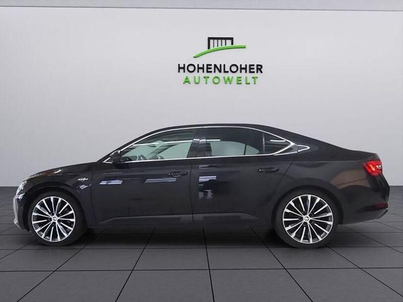 Gebraucht Skoda Superb LAURIN & KLEMENT 220 PS (161 kW) 2016 Schwarz Limousine
