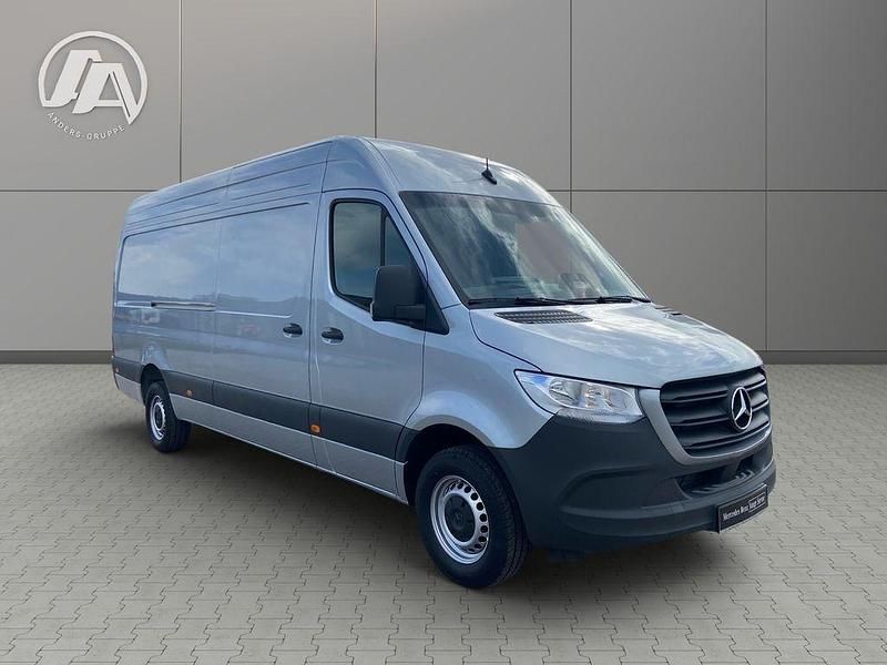 Neu Mercedes Sprinter 170 PS (125 kW) 2026 Hightech silber Van