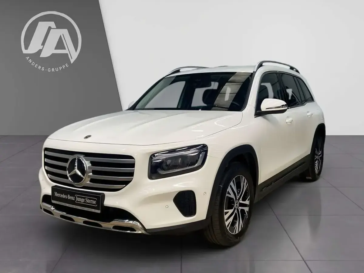 Gebraucht Mercedes GLB220 Progressive 190 PS (139 kW) 2024 Weiß unilack polarweiß SUV