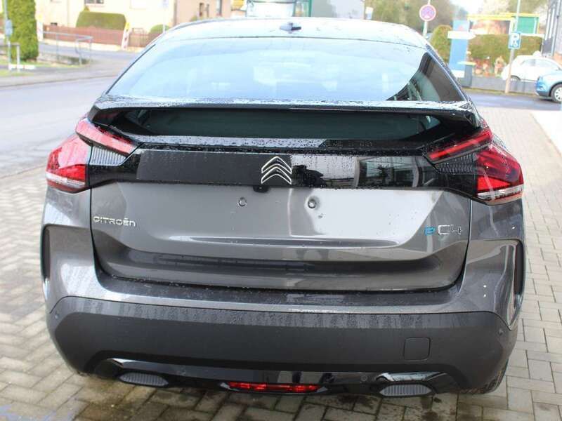 Gebraucht Citroën e-C4 100 kW (136 PS) 2024 Lackierung platiniumgrau Kleinwagen