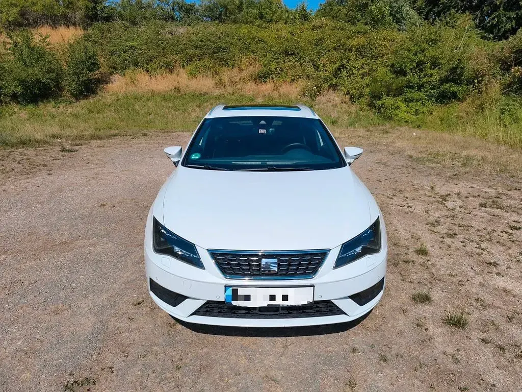 Gebraucht Seat Leon 150 PS (110 kW) 2020 Weiß Limousine