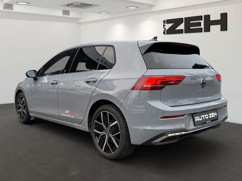 Gebraucht VW Golf VIII Edition 150 PS (110 kW) 2024 Mondsteingrau Limousine