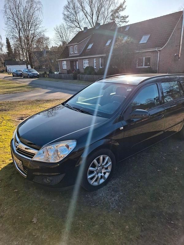 Gebraucht Opel Astra 90 PS (66 kW) 2008 Schwarz Kombi