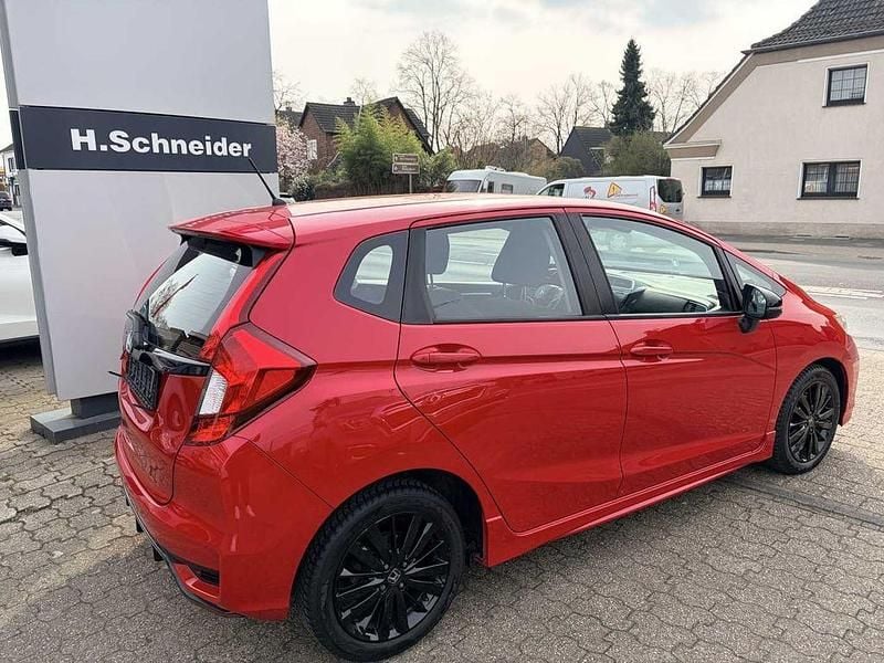 Gebraucht Honda Jazz Dynamic 131 PS (96 kW) 2019 Rot Kleinwagen