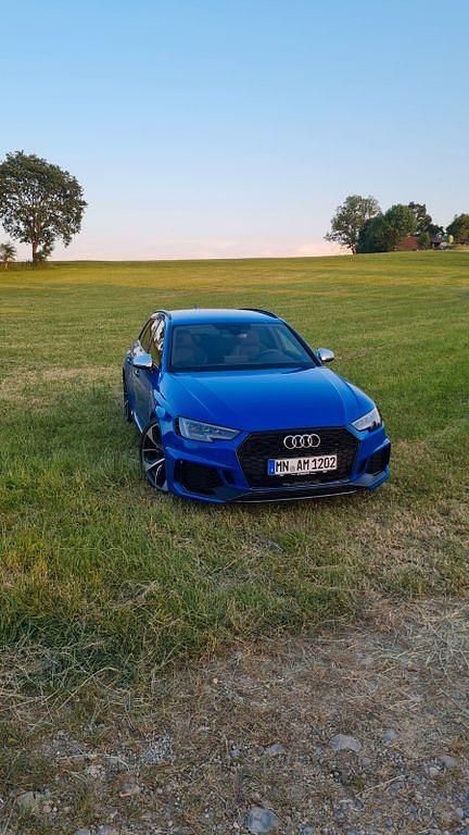 Blau Gebraucht 2018 Audi RS4 Ambiente Kombi | 57.000 € (Etwas zu teuer) - Bild 1/2