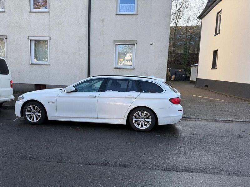 Gebraucht BMW 520 184 PS (135 kW) 2013 Weiß Kombi