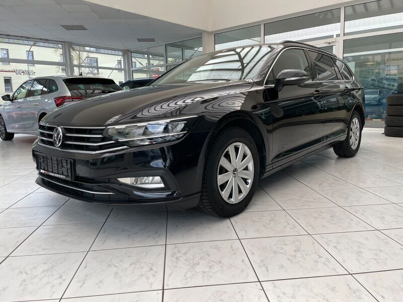 Schwarz Gebraucht 2020 VW Passat Business Kombi | 20.890 € (Fairer Preis) - Bild 1/4