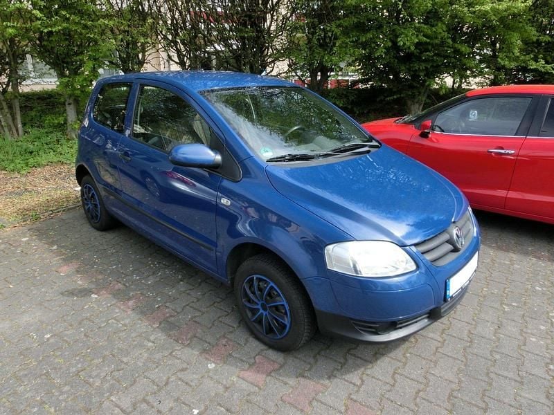 Blau Gebraucht 2005 VW Fox Kleinwagen | 999 € (Guter Preis) - Bild 1/4
