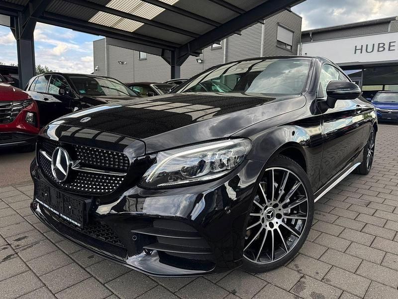 Schwarz Gebraucht 2019 Mercedes C220 AMG | 28.900 € (Etwas zu teuer) - Bild 1/4