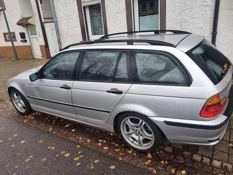 Gebraucht 2005 BMW 320 Lifestyle Kombi | 3.600 € (Fairer Preis) - Bild 1/4