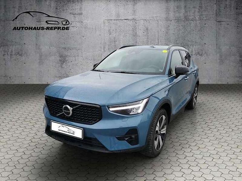 Fjord blue Gebraucht 2023 Volvo XC40 Plus SUV | 39.890 € (Etwas zu teuer) - Bild 1/4