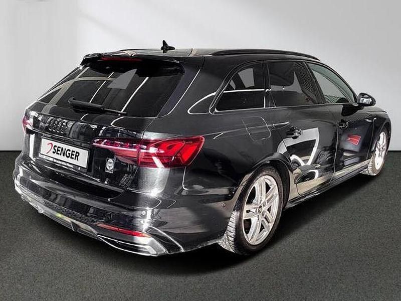 Gebraucht Audi A4 S-Line 204 PS (150 kW) 2023 Mythosschwarz metallic Kombi