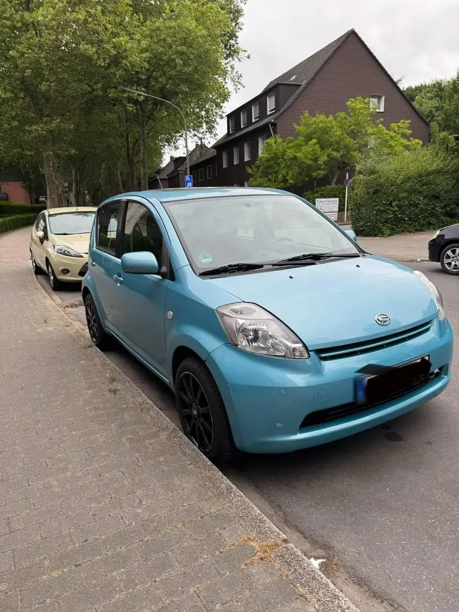 Gebraucht Daihatsu Sirion 87 PS (63 kW) 2007 Blau Kleinwagen