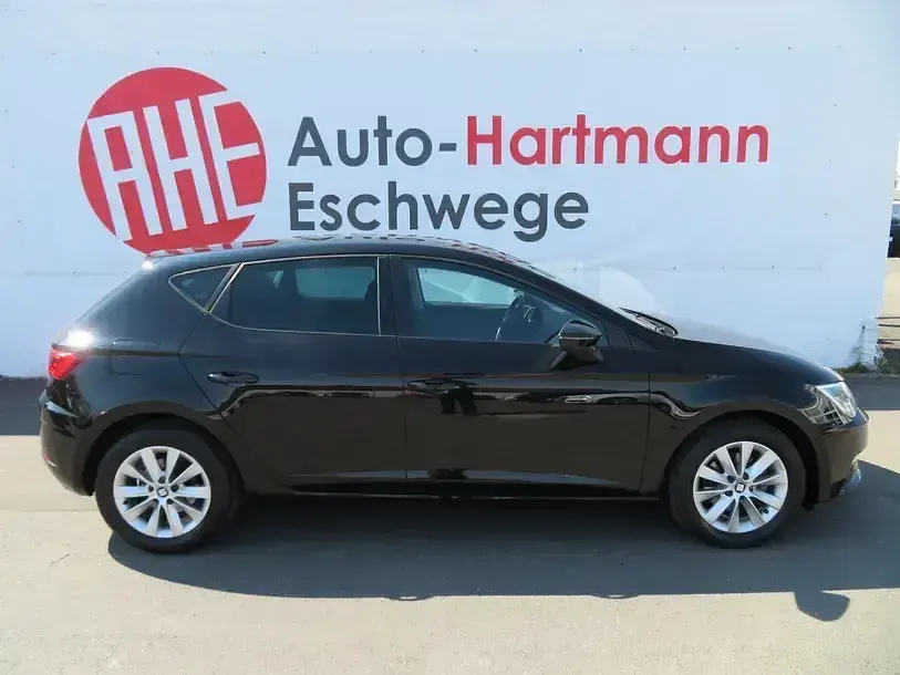 Usata Seat Leon Style 125 CV (91 kW) 2017 Nero Berlina