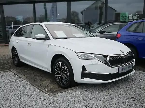 Neu Skoda Octavia 150 PS (110 kW) 2026 Moon weiss Kombi
