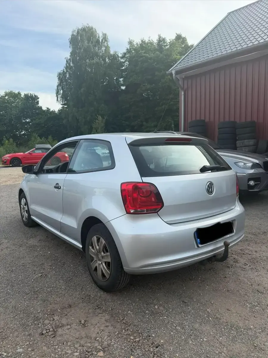 Gebraucht VW Polo 75 PS (55 kW) 2011 Silber Kleinwagen