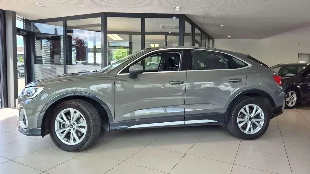 Gebraucht Audi Q3 Sportback S-Line 190 PS (139 kW) 2022 Chronos grau SUV
