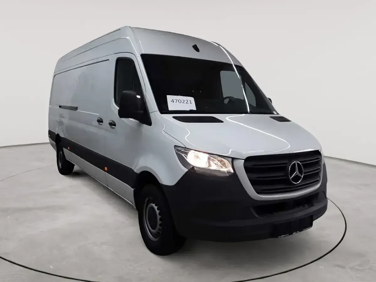 Gebraucht Mercedes Sprinter 170 PS (125 kW) 2024 Van