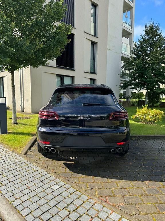 Gebraucht Porsche Macan S 258 PS (189 kW) 2014 Schwarz SUV