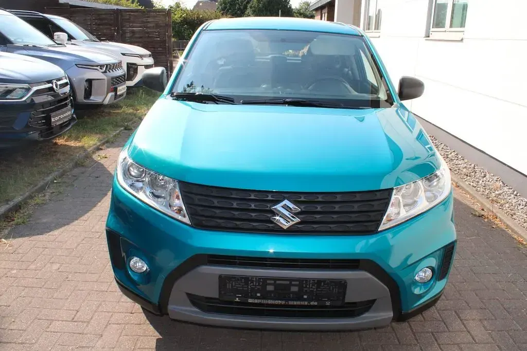 Gebraucht Suzuki Vitara Club 120 PS (88 kW) 2017 Blau SUV