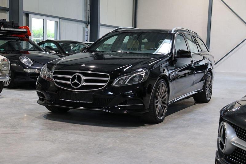 Gebraucht Mercedes E350 252 PS (185 kW) 2014 Schwarz Kombi