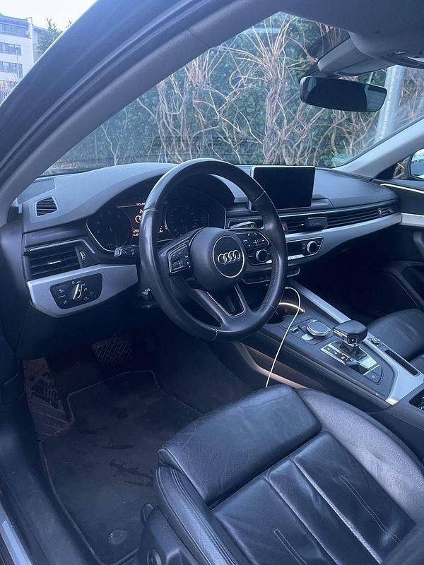 Gebraucht Audi A4 Sport 190 PS (139 kW) 2016 Grau Kombi