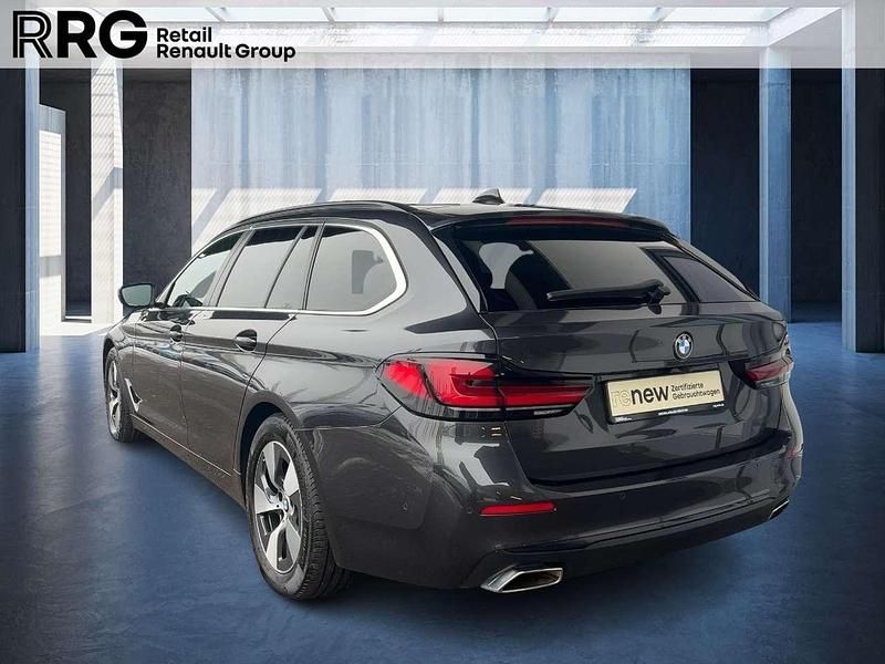 Gebraucht BMW 520 190 PS (139 kW) 2020 Sophistograu brillanteffekt me Kombi