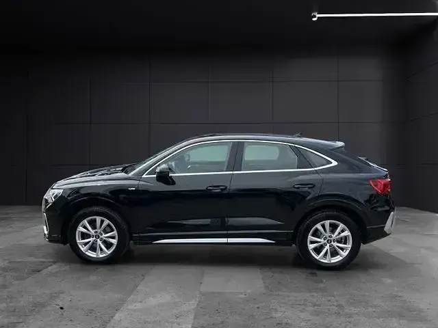 Gebraucht Audi Q3 Sportback S-Line 150 PS (110 kW) 2022 Schwarz SUV
